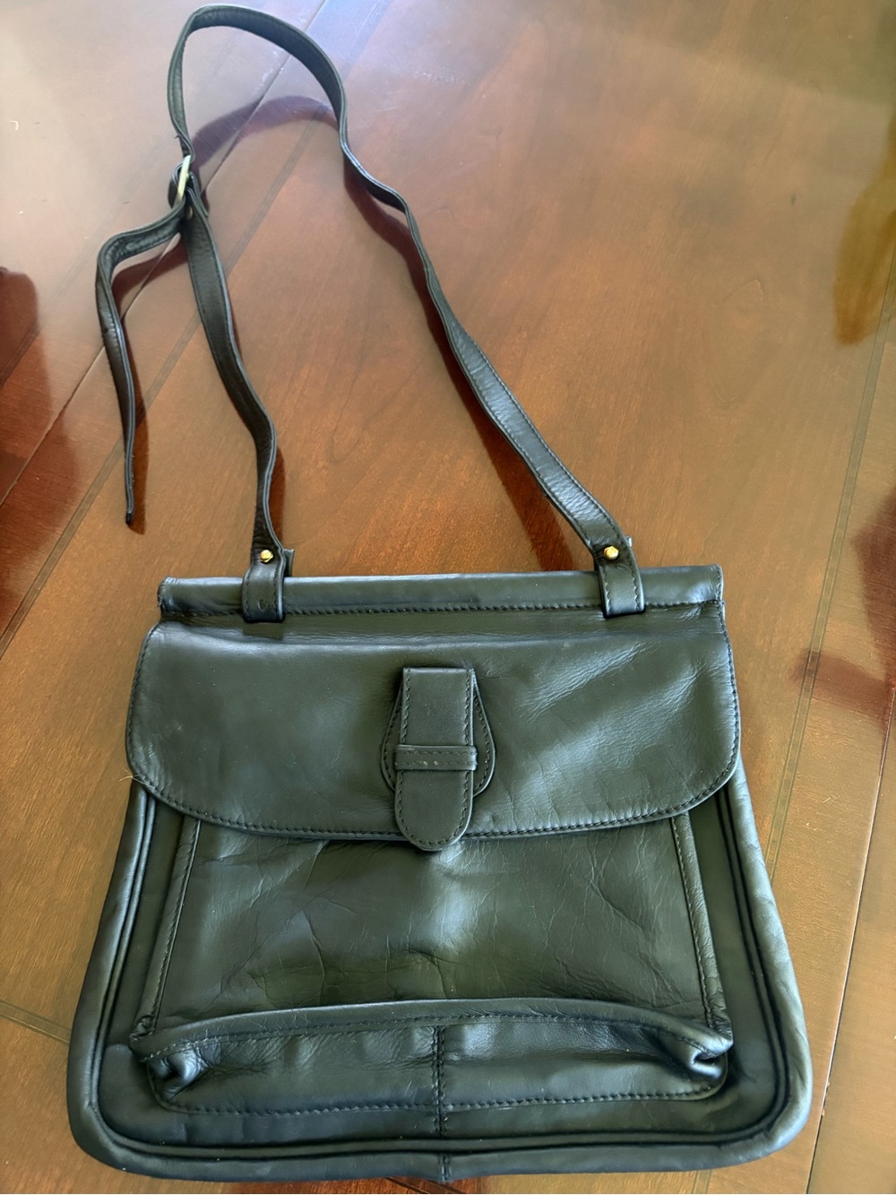 Vintage Colombian black leather women’s bag